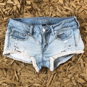 American eagle outfitters ripped jean shorts